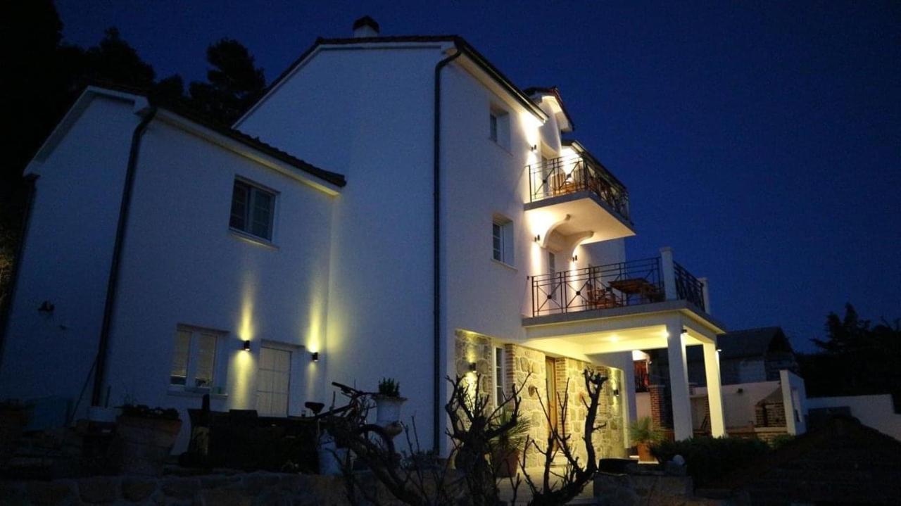 Villa Joy 4Ever Banjol Exteriör bild