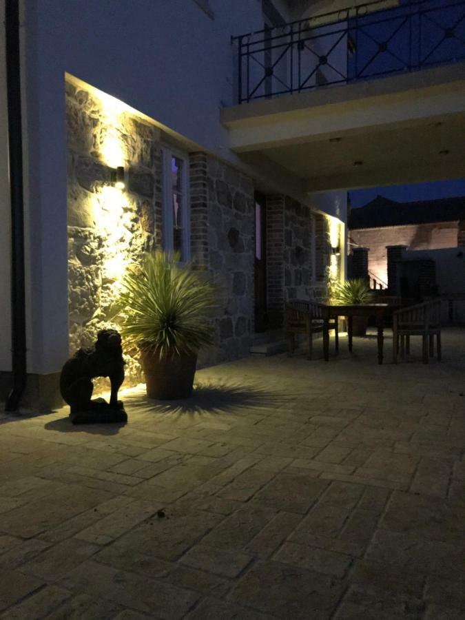 Villa Joy 4Ever Banjol Exteriör bild